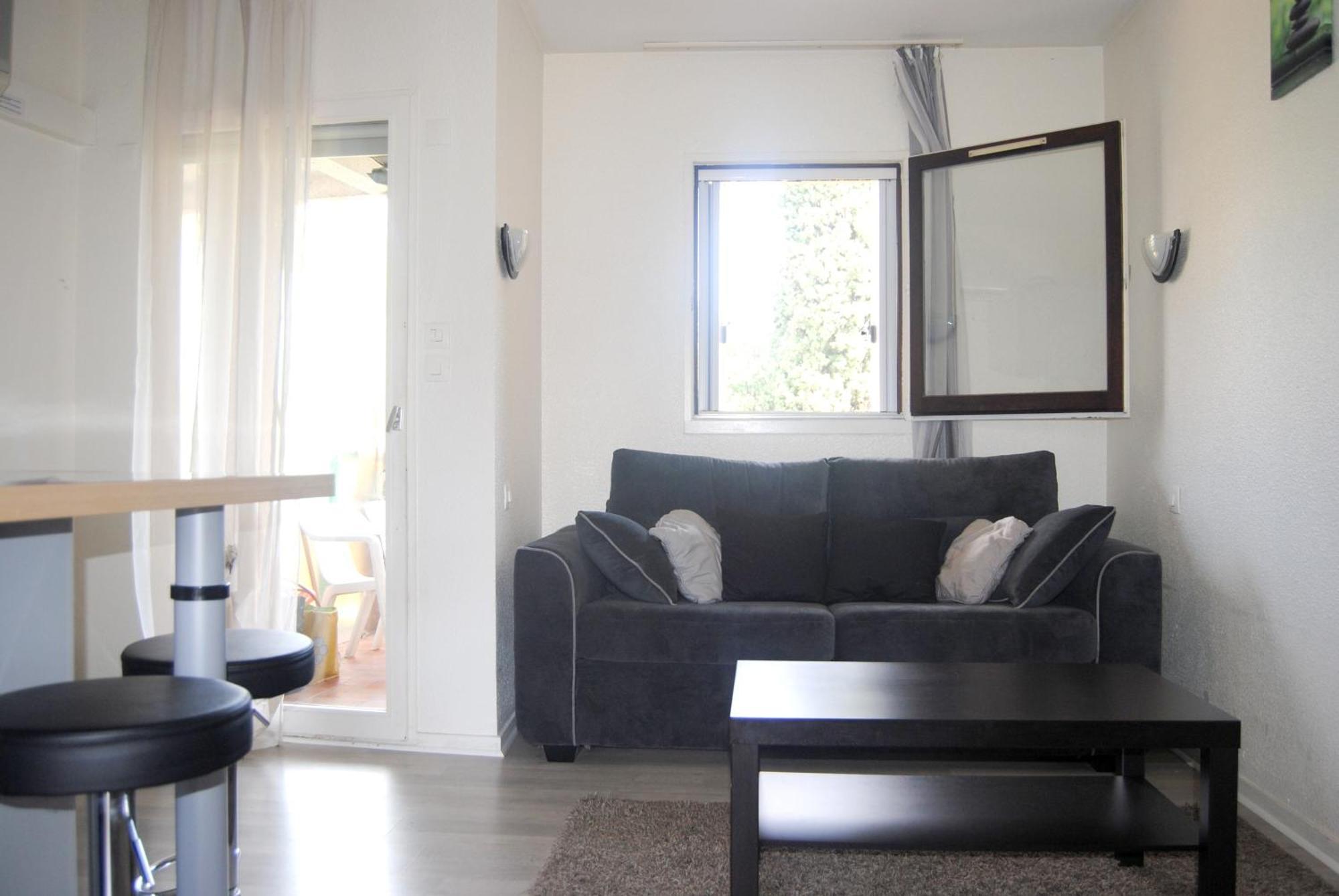 Confortable A 25 M² Avec Piscine Partagee Nizza