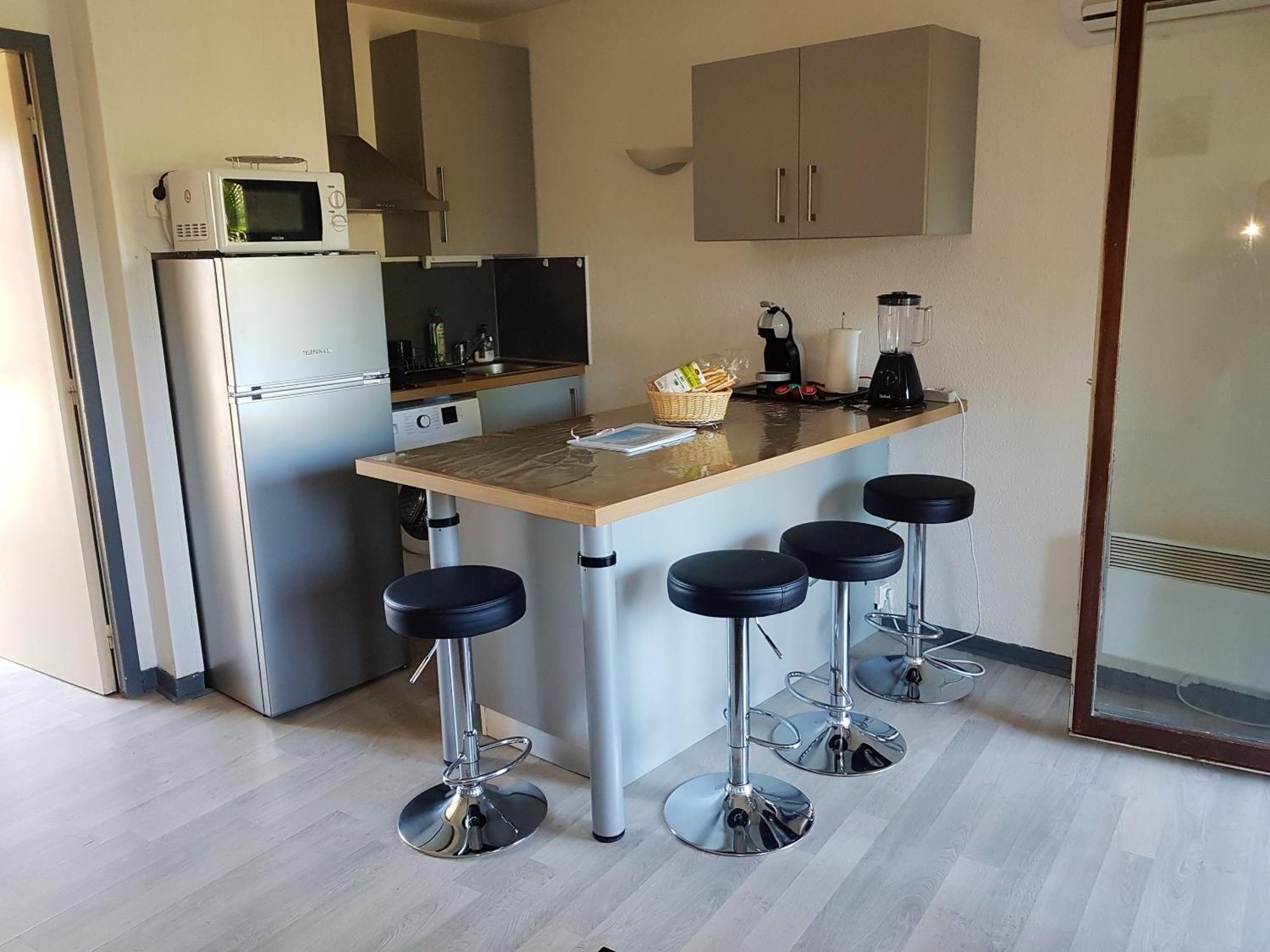 Confortable A 25 M² Avec Piscine Partagee Nizza